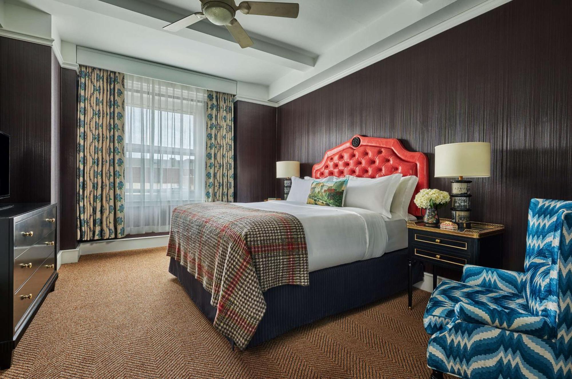 Graduate By Hilton Providence Hotel Bagian luar foto