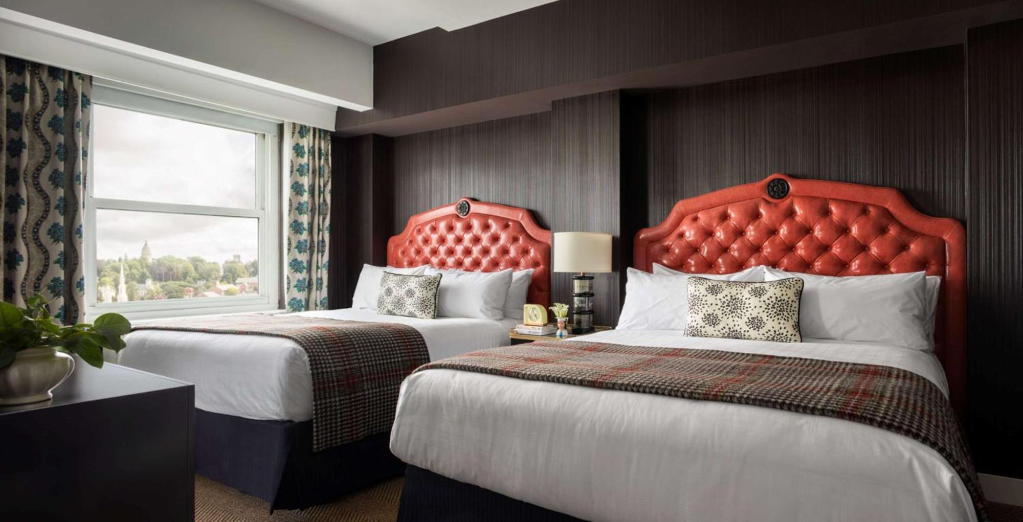 Graduate By Hilton Providence Hotel Bagian luar foto